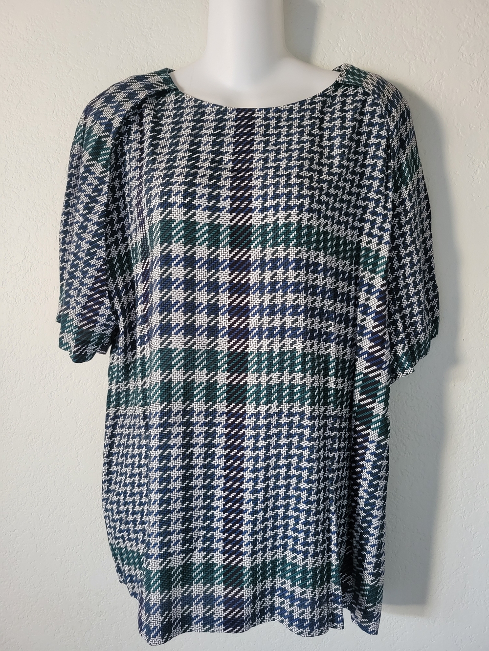 & Other Stories Wome's Plaid Short-Sleeve Blouse in Navy, Green & White Size 12